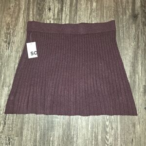 So Stylish Maroon Ribbed Skirt Sz XL NWT